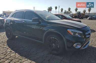 Внедорожник / Кроссовер Mercedes-Benz GLA-Class 2017 в 