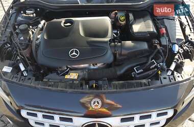 Внедорожник / Кроссовер Mercedes-Benz GLA-Class 2017 в 