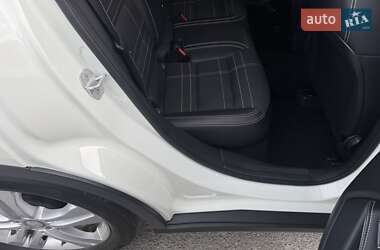 Внедорожник / Кроссовер Mercedes-Benz GLA-Class 2016 в 