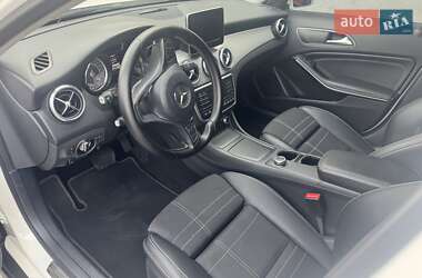 Внедорожник / Кроссовер Mercedes-Benz GLA-Class 2016 в 