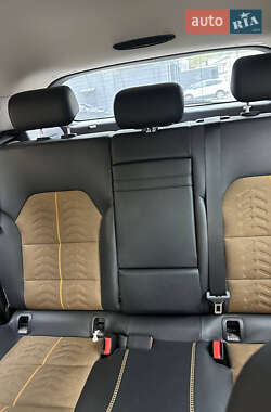 Внедорожник / Кроссовер Mercedes-Benz GLA-Class 2017 в 