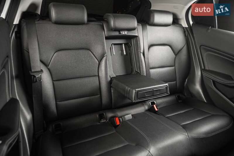 Внедорожник / Кроссовер Mercedes-Benz GLA-Class 2016 в Одессе фото 11 Внедорожник / Кроссовер Mercedes-Benz GLA-Class 2016 в Одессе