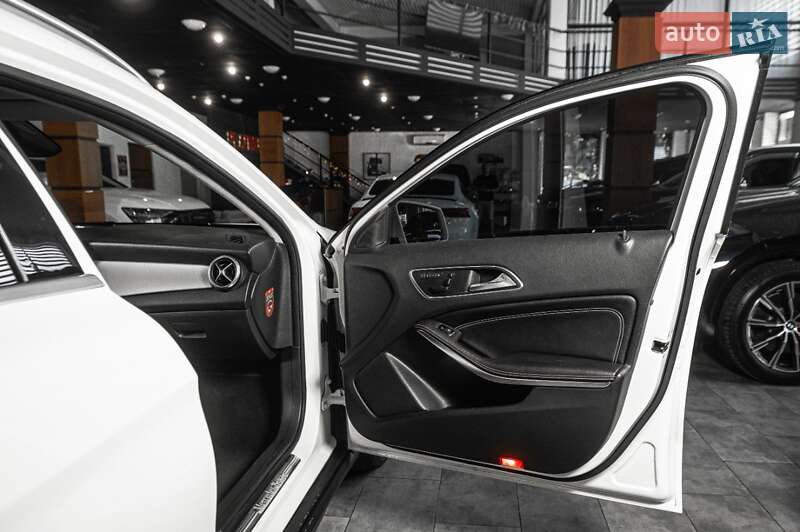 Внедорожник / Кроссовер Mercedes-Benz GLA-Class 2016 в Одессе фото 61 Внедорожник / Кроссовер Mercedes-Benz GLA-Class 2016 в Одессе