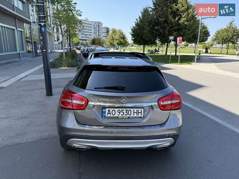 Позашляховик / Кросовер Mercedes-Benz GLA-Class 2014 в Мукачевому