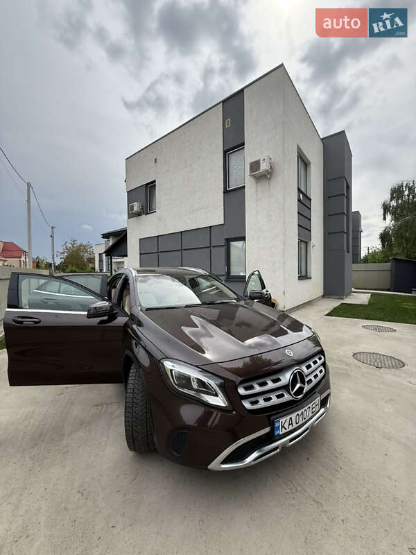 Mercedes-Benz GLA-Class 2017