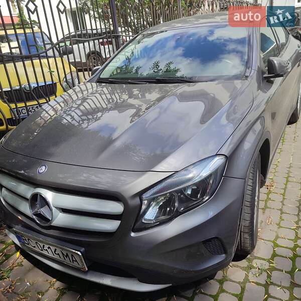 Mercedes-Benz GLA-Class 2015