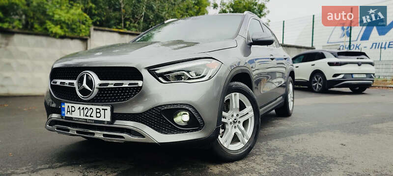 Mercedes-Benz GLA-Class 2020