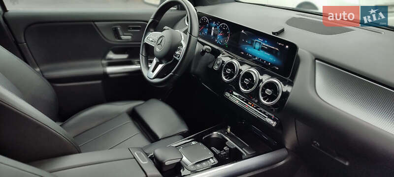 Внедорожник / Кроссовер Mercedes-Benz GLA-Class 2020 в Киеве