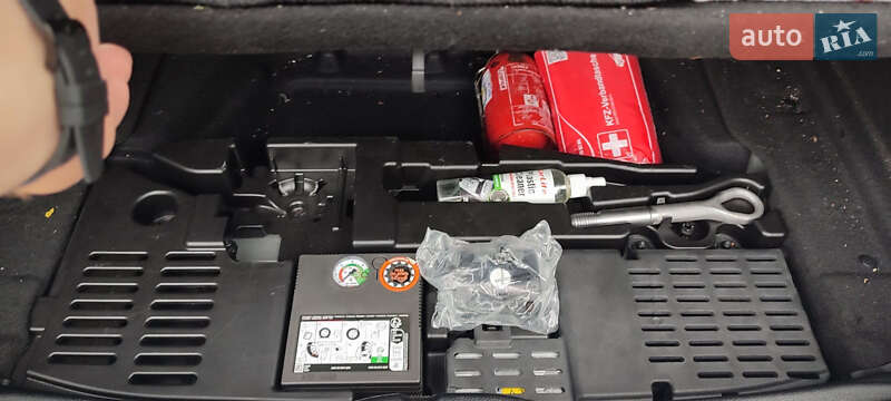 Внедорожник / Кроссовер Mercedes-Benz GLA-Class 2020 в Киеве