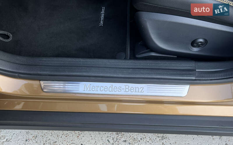Внедорожник / Кроссовер Mercedes-Benz GLA-Class 2017 в Киеве