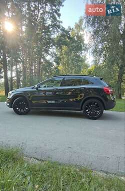 Внедорожник / Кроссовер Mercedes-Benz GLA-Class 2016 в 