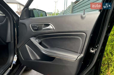 Внедорожник / Кроссовер Mercedes-Benz GLA-Class 2016 в 