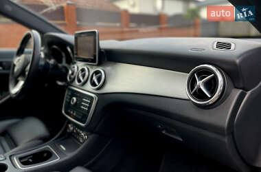 Внедорожник / Кроссовер Mercedes-Benz GLA-Class 2016 в 