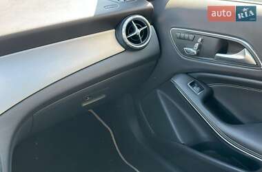 Внедорожник / Кроссовер Mercedes-Benz GLA-Class 2017 в 