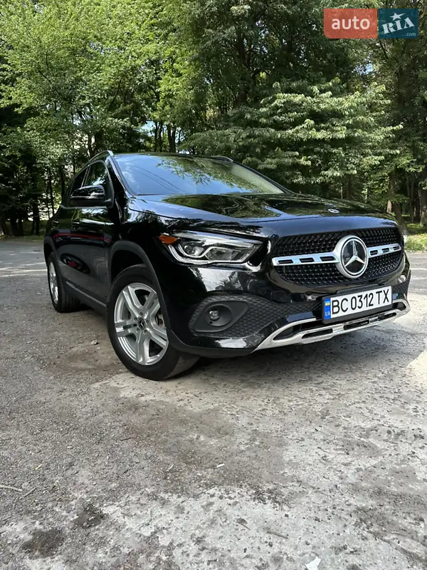 Mercedes-Benz GLA-Class