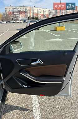 Внедорожник / Кроссовер Mercedes-Benz GLA-Class 2014 в 