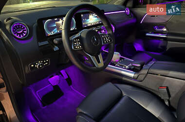 Внедорожник / Кроссовер Mercedes-Benz GLA-Class 2022 в 