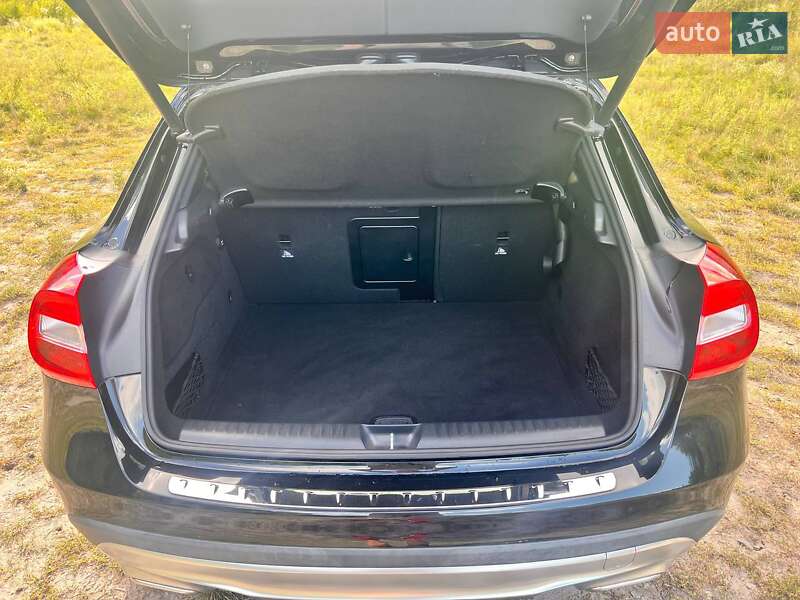 Внедорожник / Кроссовер Mercedes-Benz GLA-Class 2016 в Киеве фото 18 Внедорожник / Кроссовер Mercedes-Benz GLA-Class 2016 в Киеве