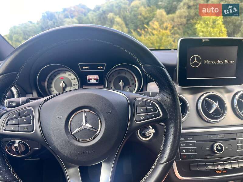 Внедорожник / Кроссовер Mercedes-Benz GLA-Class 2016 в Киеве фото 26 Внедорожник / Кроссовер Mercedes-Benz GLA-Class 2016 в Киеве