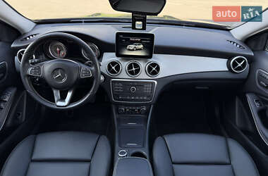 Внедорожник / Кроссовер Mercedes-Benz GLA-Class 2016 в 