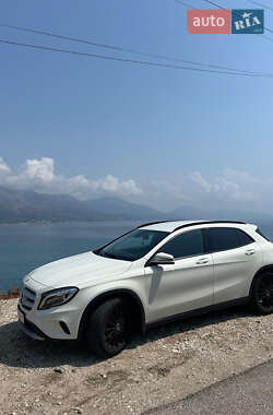 Внедорожник / Кроссовер Mercedes-Benz GLA-Class 2016 в 