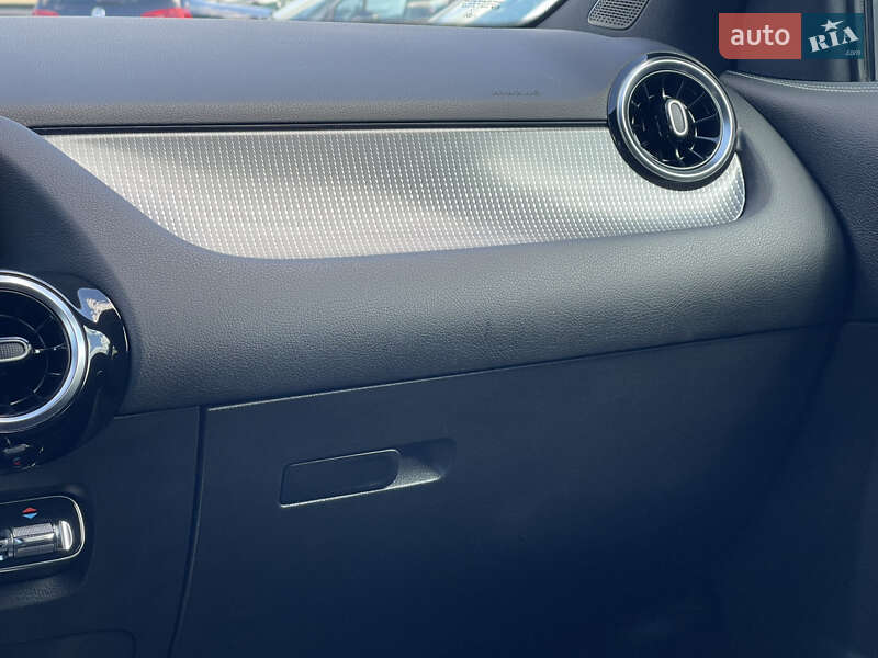 Внедорожник / Кроссовер Mercedes-Benz GLA-Class 2020 в Мукачево