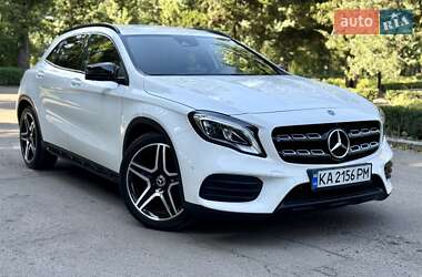 Внедорожник / Кроссовер Mercedes-Benz GLA-Class 2018 в 