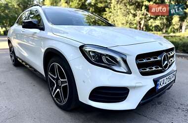 Внедорожник / Кроссовер Mercedes-Benz GLA-Class 2018 в 