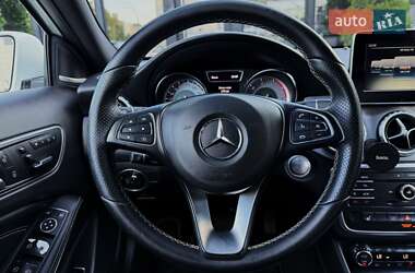 Внедорожник / Кроссовер Mercedes-Benz GLA-Class 2016 в 