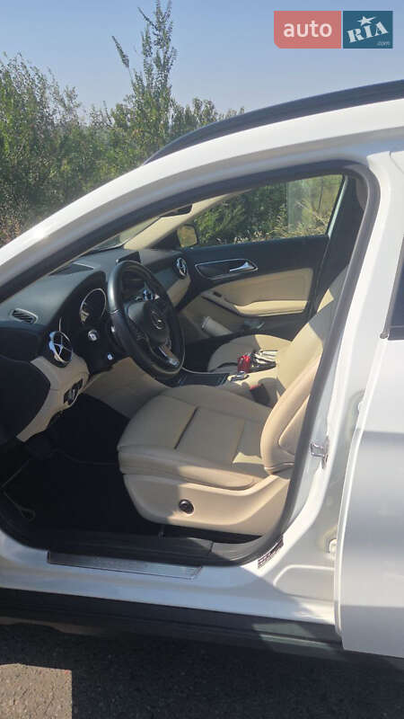 Внедорожник / Кроссовер Mercedes-Benz GLA-Class 2018 в Ананьеве