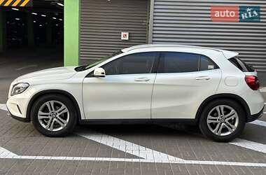 Внедорожник / Кроссовер Mercedes-Benz GLA-Class 2015 в 