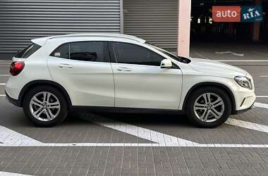 Внедорожник / Кроссовер Mercedes-Benz GLA-Class 2015 в 