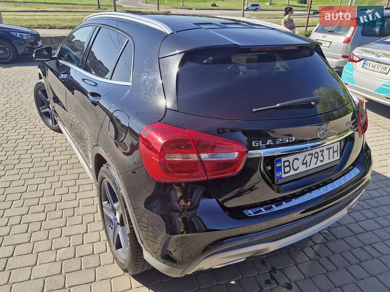 Позашляховик / Кросовер Mercedes-Benz GLA-Class 2014 в Хмельницькому