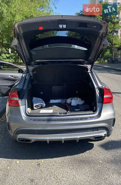 Внедорожник / Кроссовер Mercedes-Benz GLA-Class 2015 в 