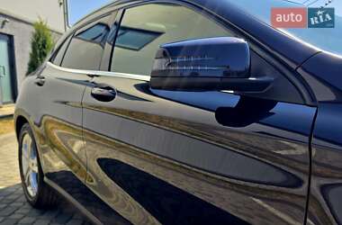Внедорожник / Кроссовер Mercedes-Benz GLA-Class 2016 в 