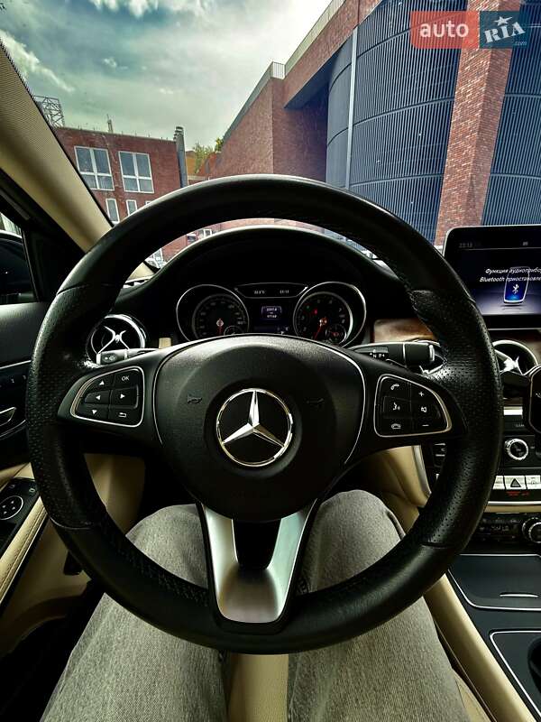Позашляховик / Кросовер Mercedes-Benz GLA-Class 2018 в Дніпрі
