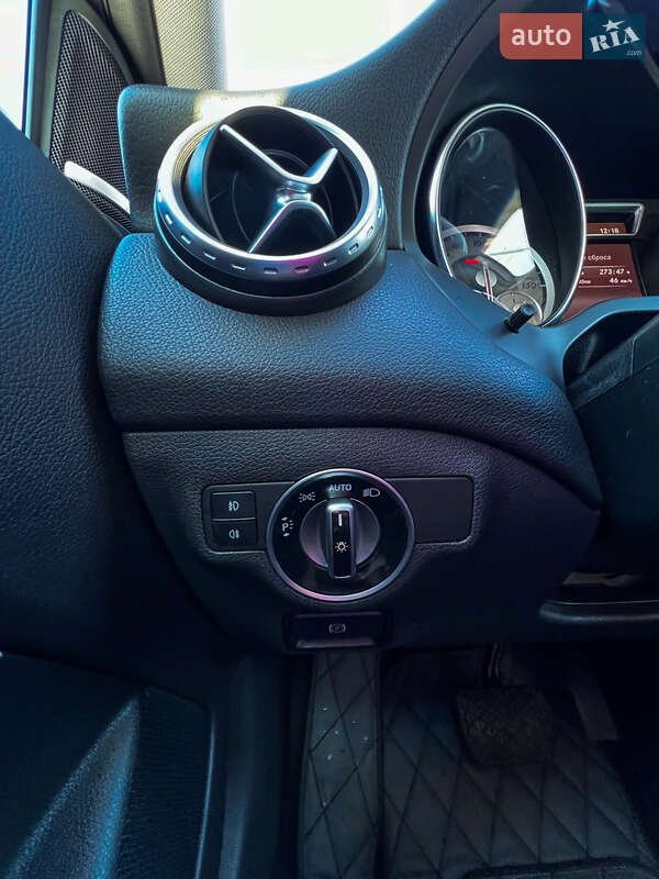 Внедорожник / Кроссовер Mercedes-Benz GLA-Class 2015 в Львове фото 11 Внедорожник / Кроссовер Mercedes-Benz GLA-Class 2015 в Львове