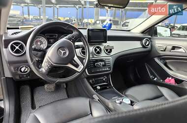Позашляховик / Кросовер Mercedes-Benz GLA-Class 2015 в 