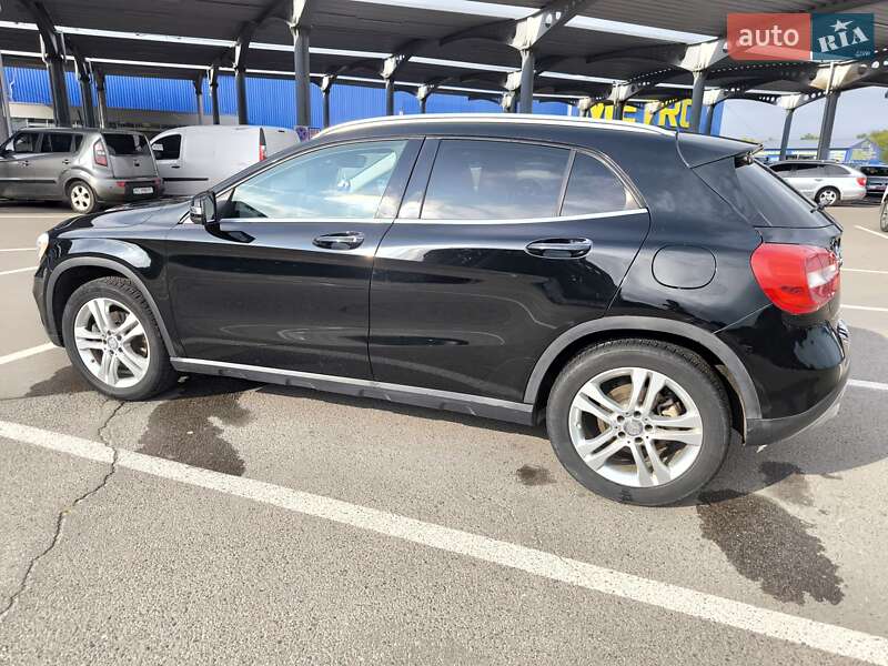 Внедорожник / Кроссовер Mercedes-Benz GLA-Class 2015 в Львове