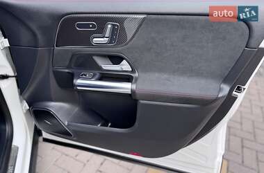 Позашляховик / Кросовер Mercedes-Benz GLA-Class 2021 в 