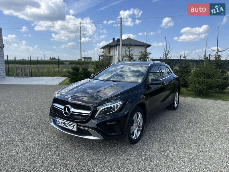 Внедорожник / Кроссовер Mercedes-Benz GLA-Class 2016 в Тернополе