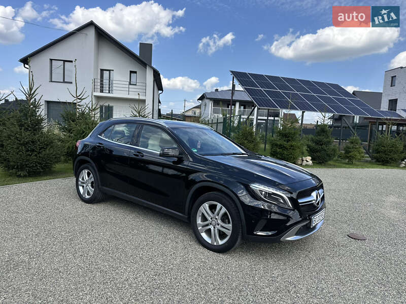 Внедорожник / Кроссовер Mercedes-Benz GLA-Class 2016 в Тернополе
