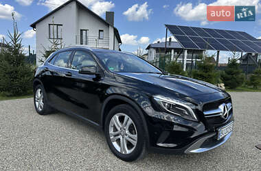 Внедорожник / Кроссовер Mercedes-Benz GLA-Class 2016 в 