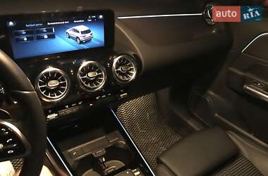 Внедорожник / Кроссовер Mercedes-Benz GLA-Class 2021 в 