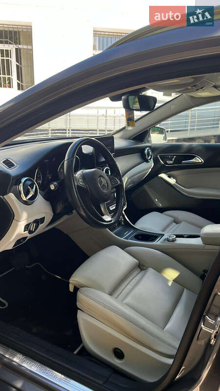 Позашляховик / Кросовер Mercedes-Benz GLA-Class 2018 в Одесі