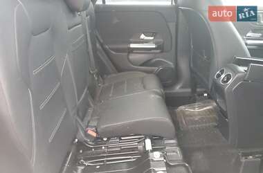 Внедорожник / Кроссовер Mercedes-Benz GLA-Class 2023 в 