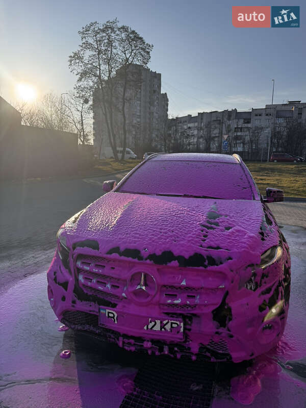 Позашляховик / Кросовер Mercedes-Benz GLA-Class 2018 в Львові
