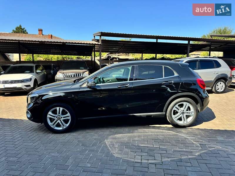 Внедорожник / Кроссовер Mercedes-Benz GLA-Class 2019 в Кривом Роге