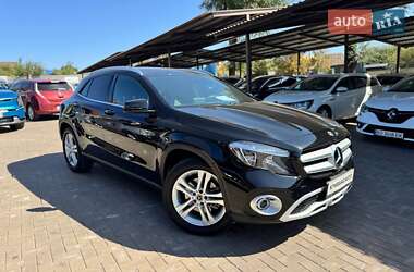 Внедорожник / Кроссовер Mercedes-Benz GLA-Class 2019 в Кривом Роге
