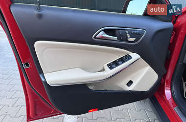 Внедорожник / Кроссовер Mercedes-Benz GLA-Class 2017 в 